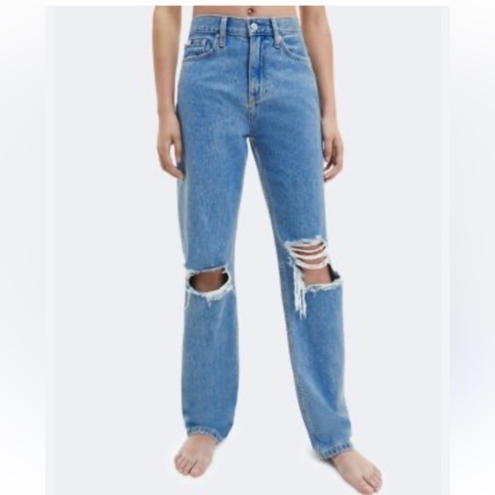 NA-KD Highrise Blue Straight Leg Distressed Jeans